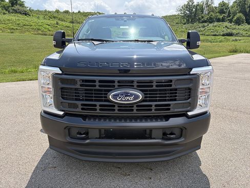 New 2026 Ford F250 XL w/ 360-Degree Camera Package AWD/4WD image 8