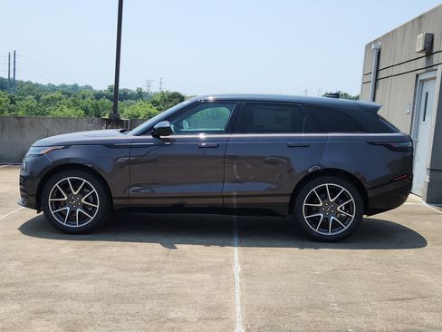 New 2026 Land Rover Range Rover Velar Dynamic SE image 6