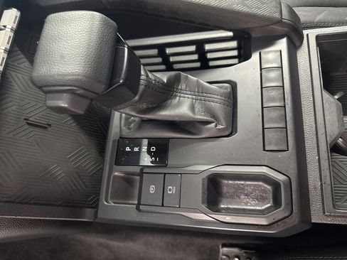 Used 2024 Toyota Tacoma SR image 15