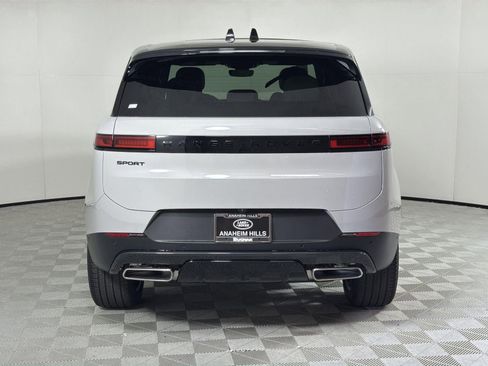 New 2026 Land Rover Range Rover Sport SE image 4