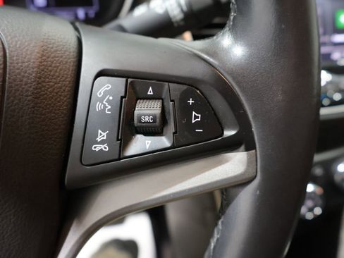 Used 2021 Chevrolet Trax LT w/ Redline Edition image 35