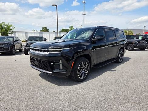 New 2026 Jeep Grand Wagoneer L 2WD image 2