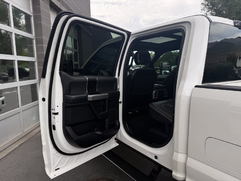 Used 2019 Ford F350 Platinum w/ Platinum Ultimate Package AWD/4WD image 35