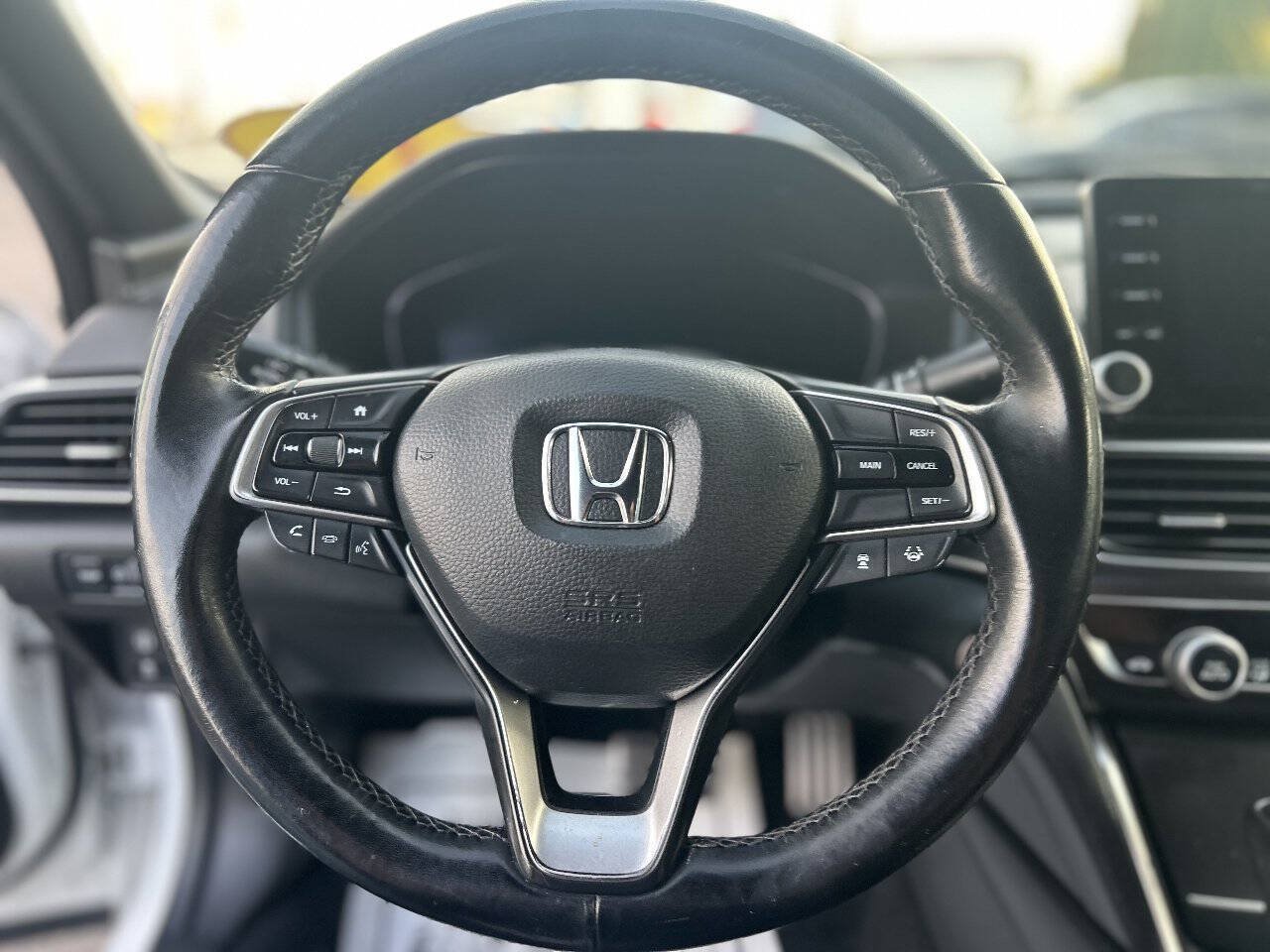 Used 2019 Honda Accord Sport image 10