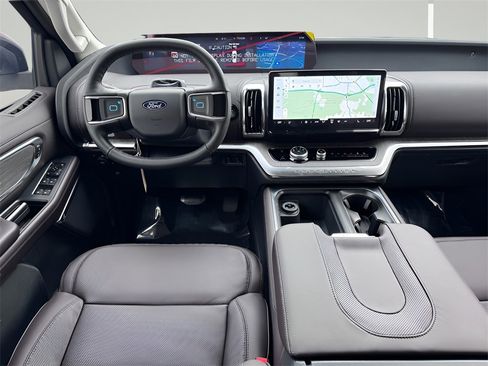 New 2026 Ford Expedition Max Platinum w/ Platinum Ultimate Package image 5