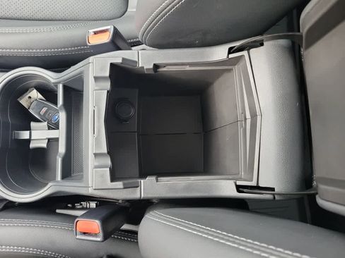 Used 2020 Subaru Forester Limited image 21