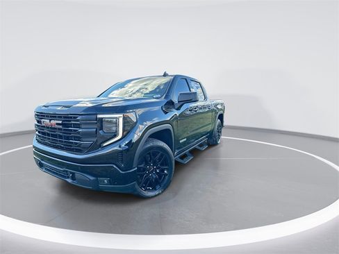 Used 2023 GMC Sierra 1500 Elevation image 4