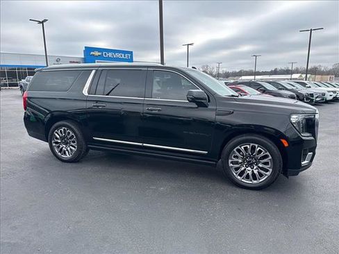 Used 2021 GMC Yukon XL Denali w/ Denali Ultimate Package image 5
