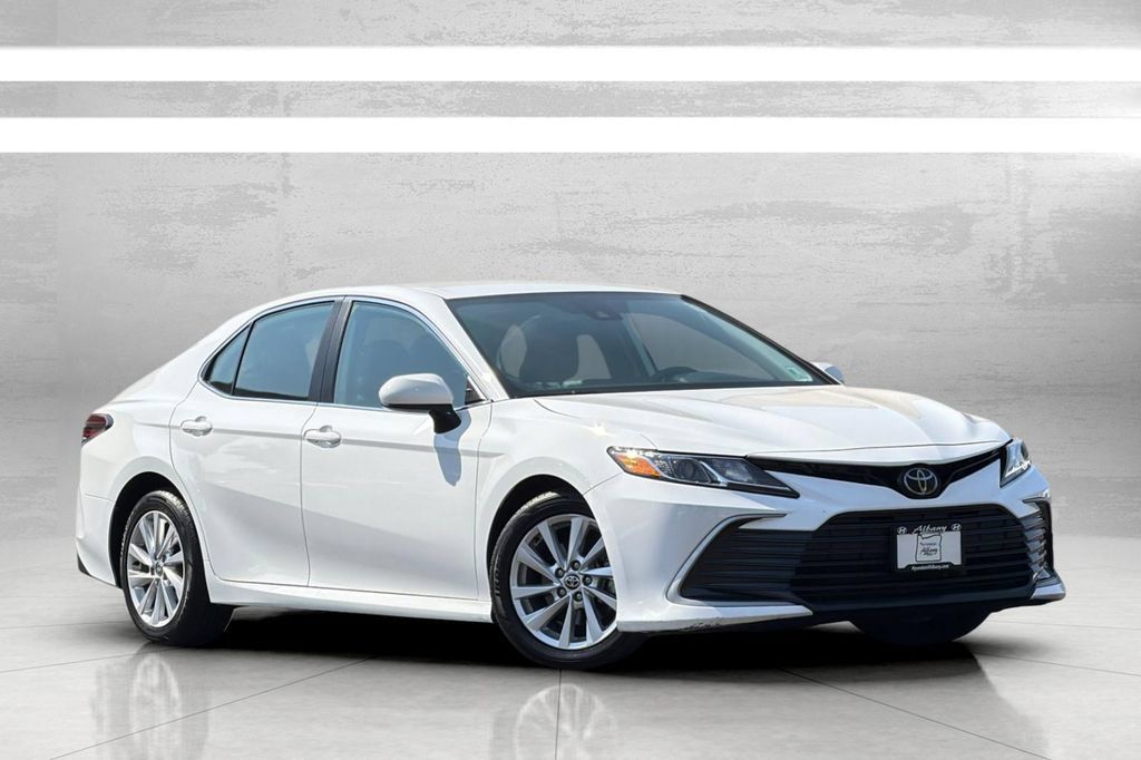 Used 2023 Toyota Camry LE FWD image 2