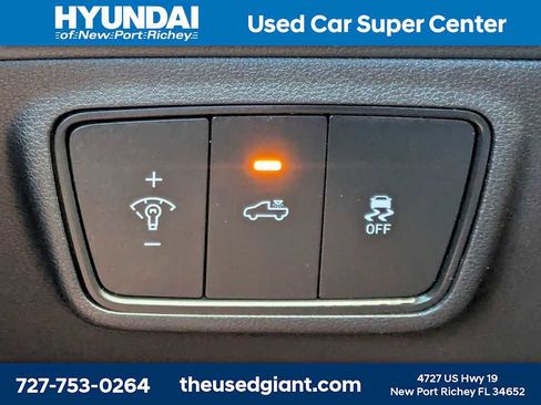 Certified 2023 Hyundai Santa Cruz Limited AWD/4WD image 30