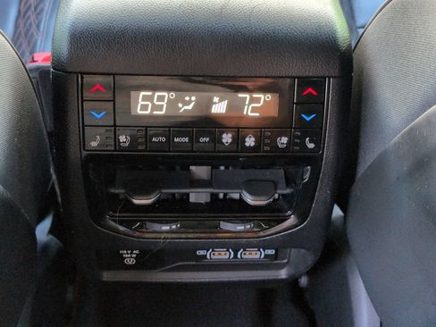 Used 2022 Jeep Grand Cherokee L Summit AWD/4WD image 14