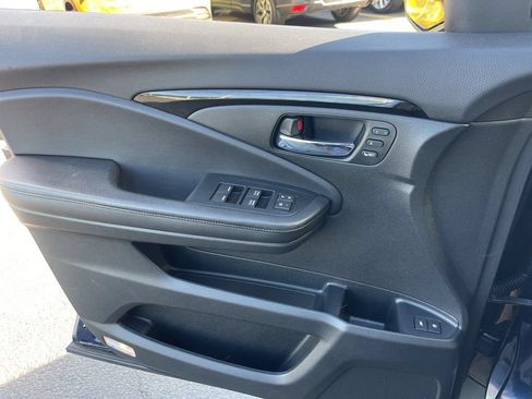 Used 2021 Honda Passport Touring image 9