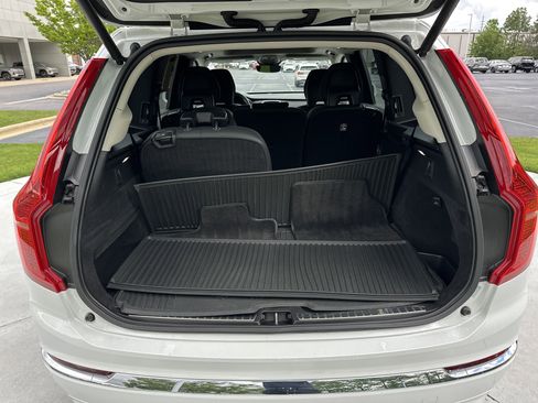 Used 2023 Volvo XC90 B6 Plus AWD/4WD image 34