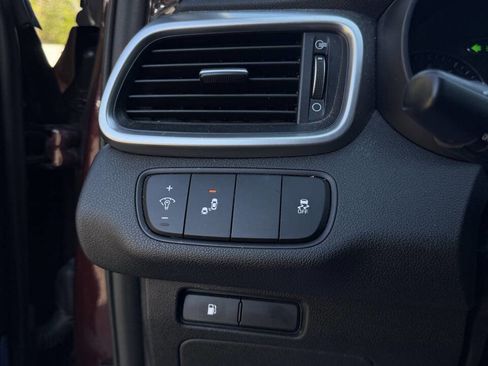 Used 2019 Kia Sorento FWD w/ Option Group 020 image 18