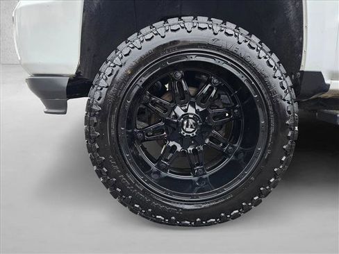 Used 2018 Chevrolet Silverado 1500 LT image 21