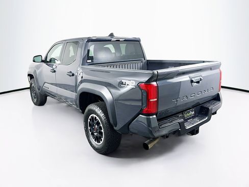 Used 2024 Toyota Tacoma TRD Off-Road image 5