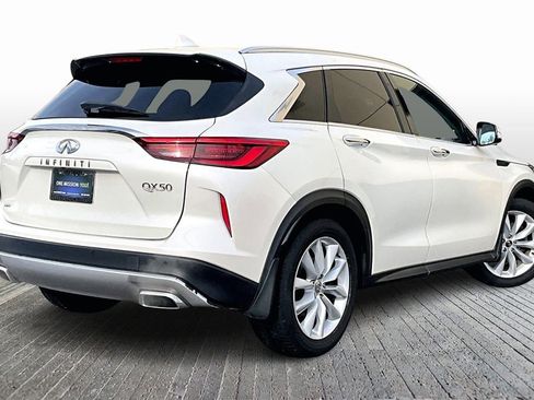 Used 2019 INFINITI QX50 Essential w/ Premium Heat Package image 9