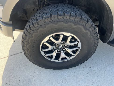 Used 2023 Ford F150 Raptor AWD/4WD image 9