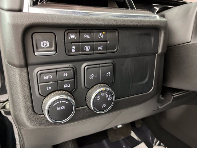 Used 2025 Chevrolet Tahoe LT AWD/4WD image 31