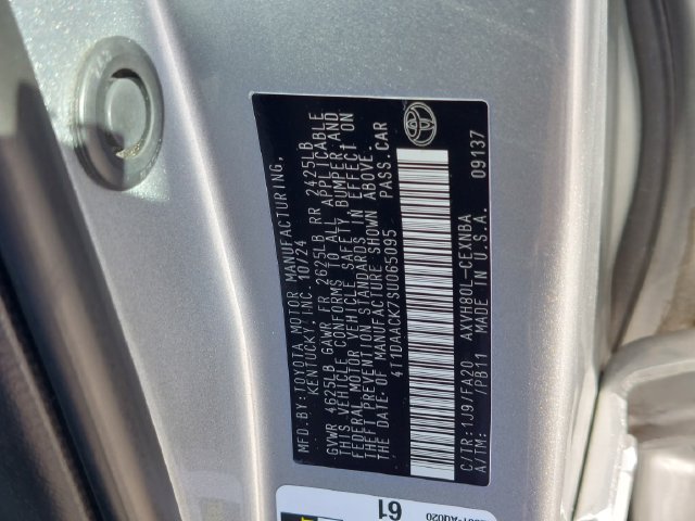 Used 2025 Toyota Camry LE FWD image 37
