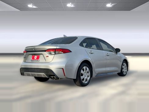 Used 2021 Toyota Corolla SE image 9