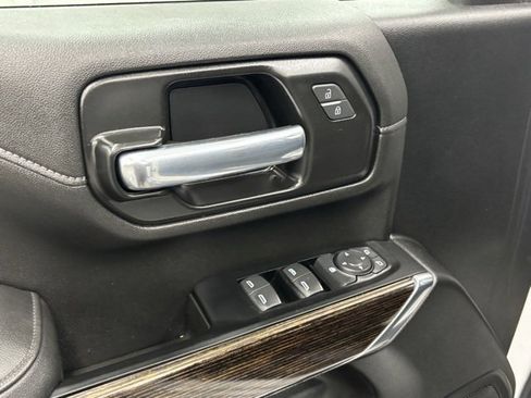 Used 2022 GMC Sierra 2500 SLE w/ SLE Convenience Package image 13