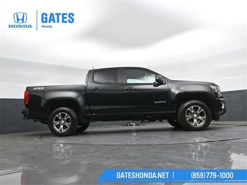 Used 2017 Chevrolet Colorado Z71 image 40