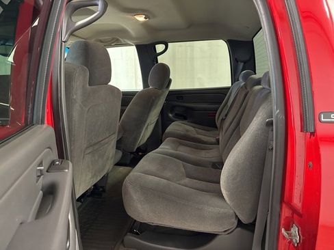 Used 2005 Chevrolet Silverado 2500 LS w/ Heavy-Duty Power Package image 33