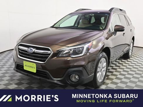 Used 2019 Subaru Outback 2.5i Premium image 1