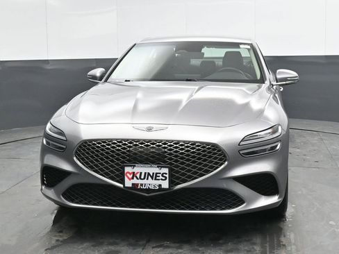 Used 2025 Genesis G70 2.5T image 8