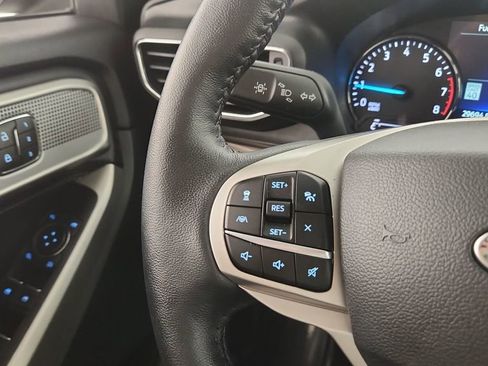 Used 2022 Ford Explorer Limited w/ Equipment Group 301A image 21