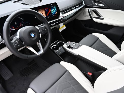 New 2026 BMW X1 xDrive28i w/ Convenience Package image 12