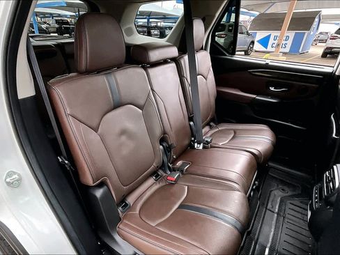 Used 2023 Honda Pilot Elite image 20