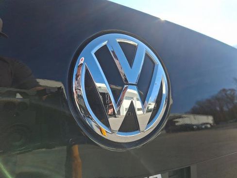 Used 2017 Volkswagen Jetta S w/ Jetta S Cold Weather Package image 28