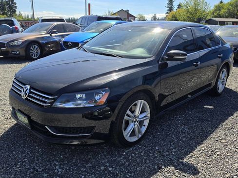 Used 2014 Volkswagen Passat 2.5 SE FWD image 3