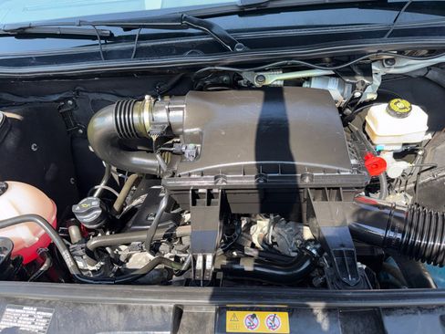 Used 2018 Mercedes-Benz Sprinter 2500 image 21