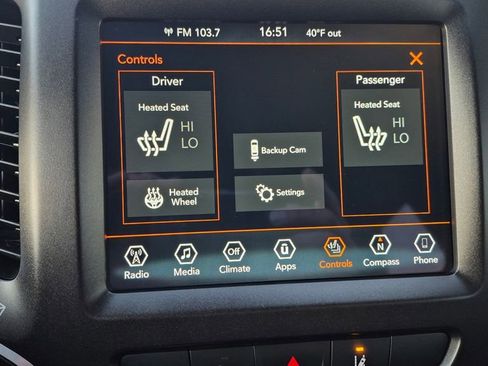 Used 2021 Jeep Cherokee Trailhawk image 23