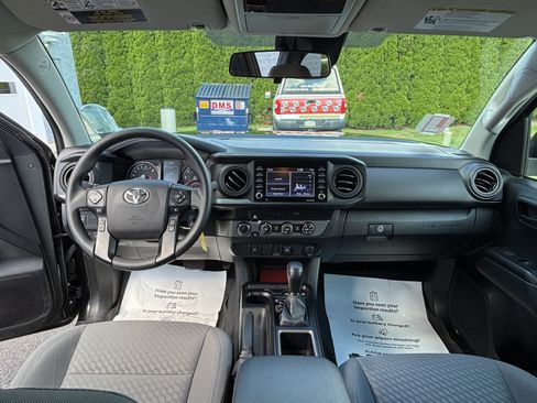 Used 2021 Toyota Tacoma SR AWD/4WD image 14