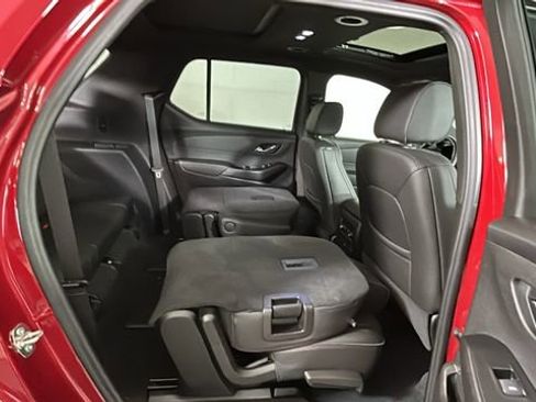 Used 2023 Chevrolet Traverse RS AWD/4WD image 30