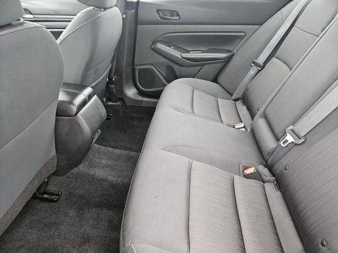 Used 2024 Nissan Altima 2.5 SV FWD image 31