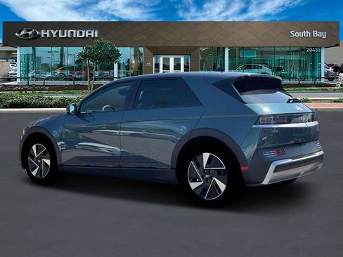 New 2026 Hyundai Ioniq 5 SE image 4