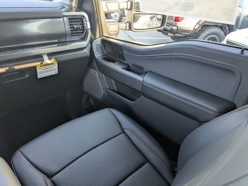New 2025 Ford F250 Lariat w/ Lariat Ultimate Package image 18