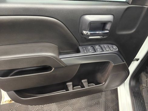 Used 2018 Chevrolet Silverado 1500 LT w/ Trailering Package AWD/4WD image 38