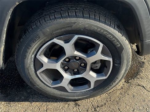 Certified 2022 Jeep Compass Trailhawk w/ Trailhawk Convenience Group image 9