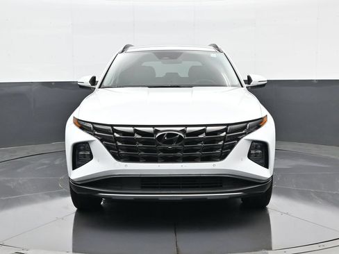 Certified 2022 Hyundai Tucson Limited AWD/4WD image 2