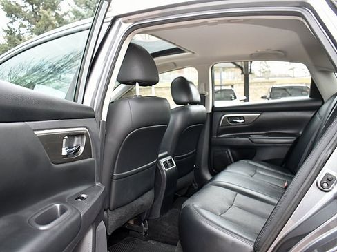 Used 2015 Nissan Altima 3.5 SL image 23