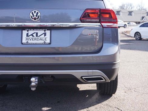 Used 2019 Volkswagen Atlas SE w/ Panoramic Sunroof Package image 16