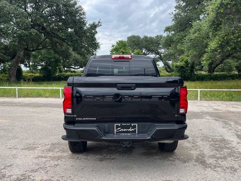Used 2025 Chevrolet Colorado LT w/ LT Convenience Package RWD image 6