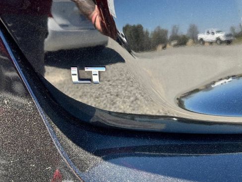 Used 2015 Chevrolet Impala LT w/ Convenience Package image 17