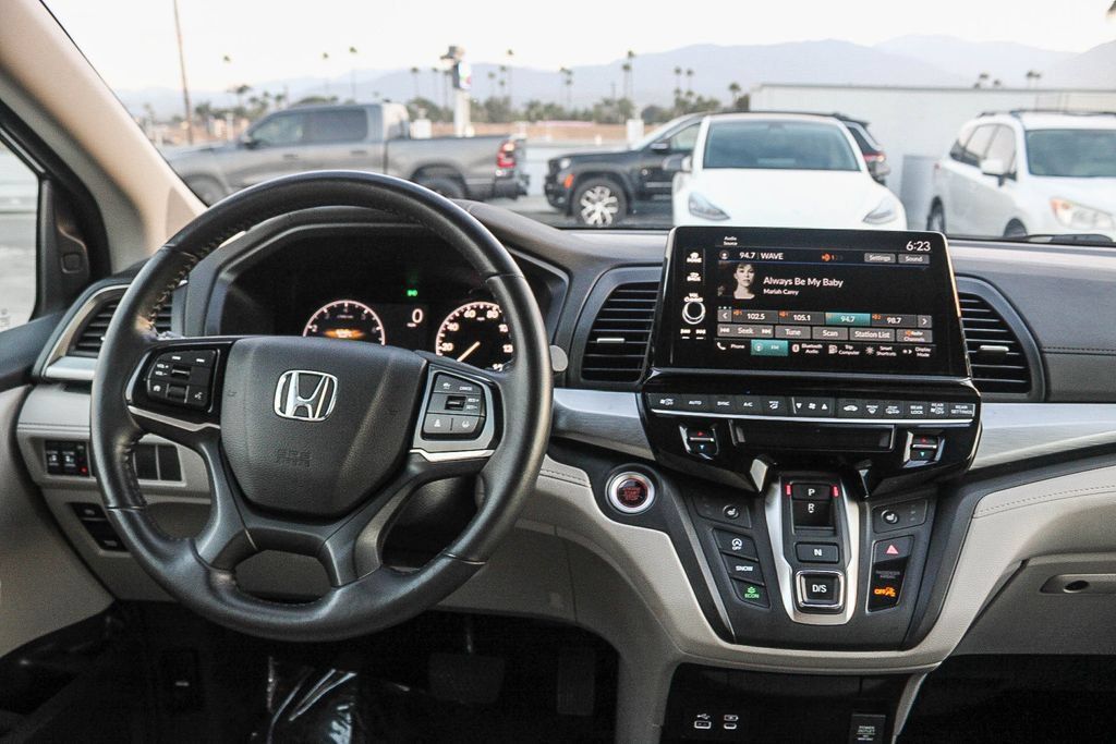 Used 2025 Honda Odyssey EX-L image 14